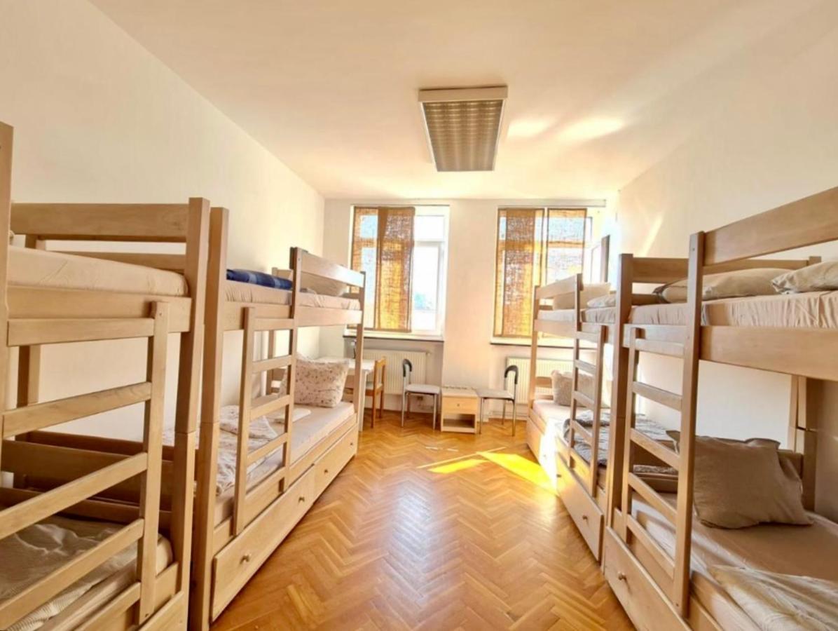 Bishnu Hostel Zagreb Exterior photo